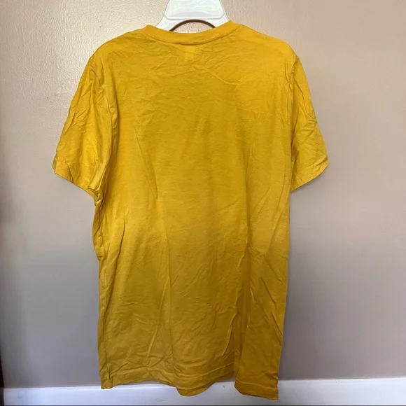 Julia Michaels Tour Tee - Picture 2 of 4